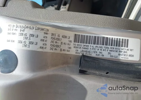 2008 Jeep Commander Sport z USA, uszkodzony, nr VIN 1J8HH48K48C117074